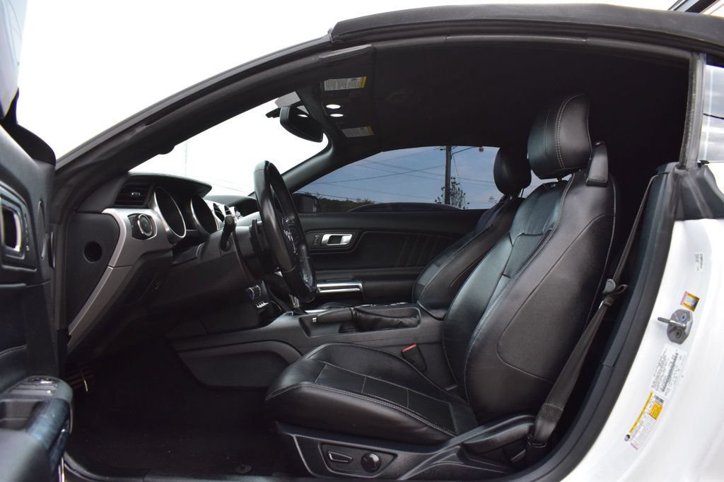 Used 2020 Ford Mustang Premium RWD image 13