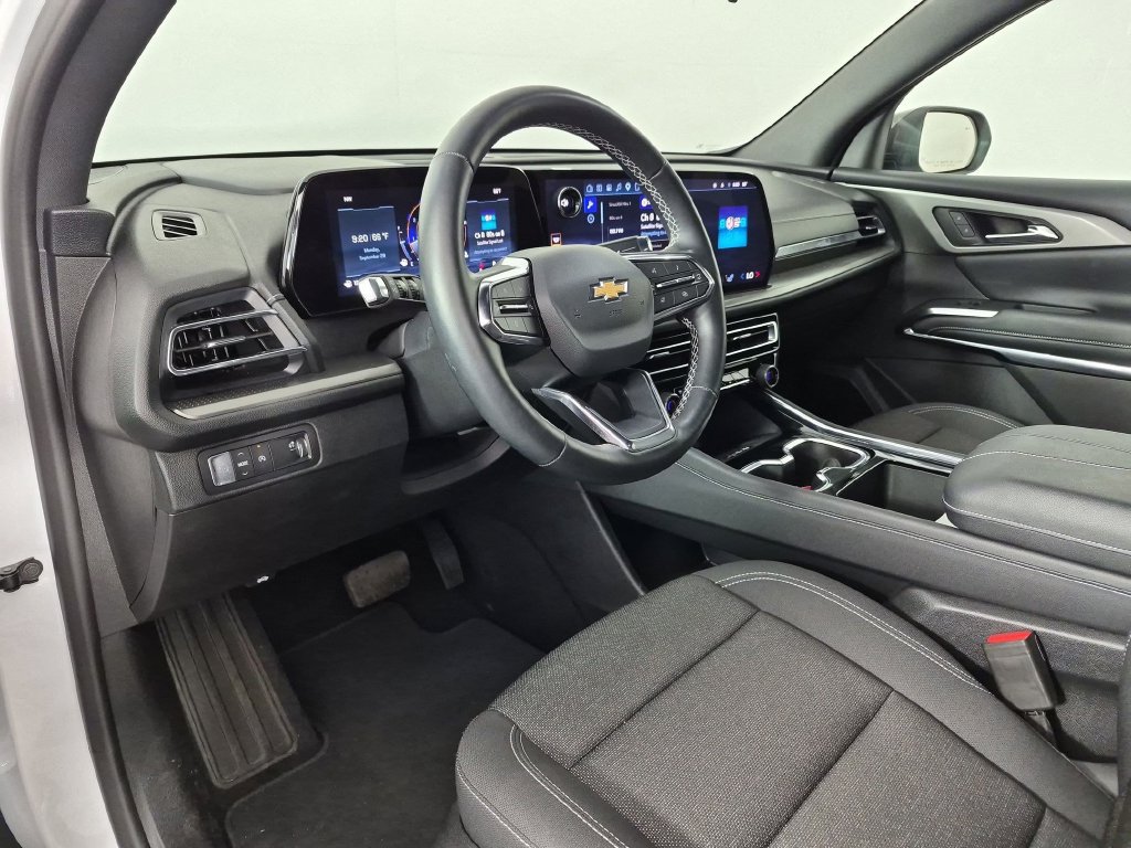 Certified 2026 Chevrolet Traverse LT FWD image 18