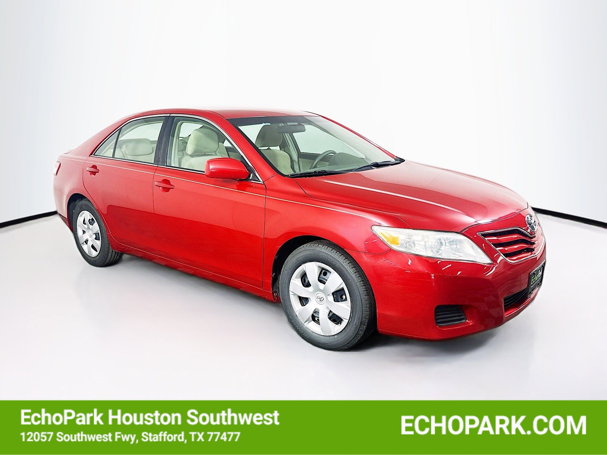 Used 2010 Toyota Camry LE FWD image 1