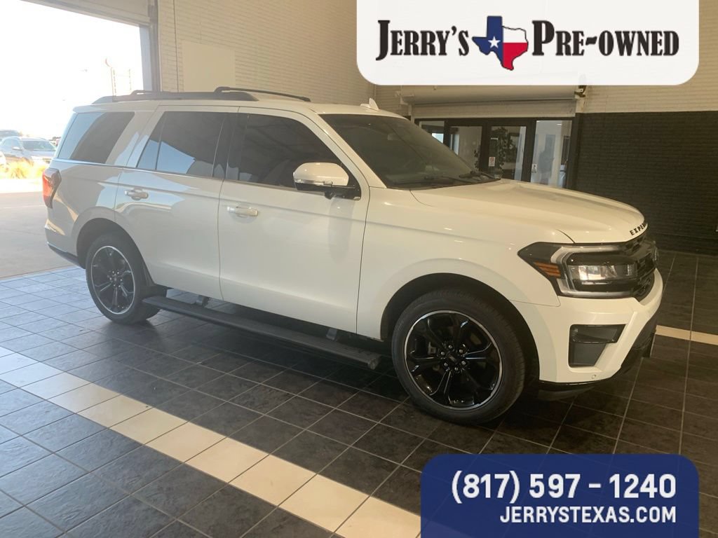 Used 2023 Ford Expedition Limited RWD image 2