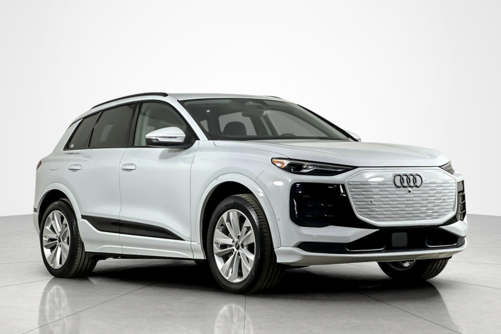 Used 2025 Audi Q6 e-tron Premium w/ Convenience Package image 7