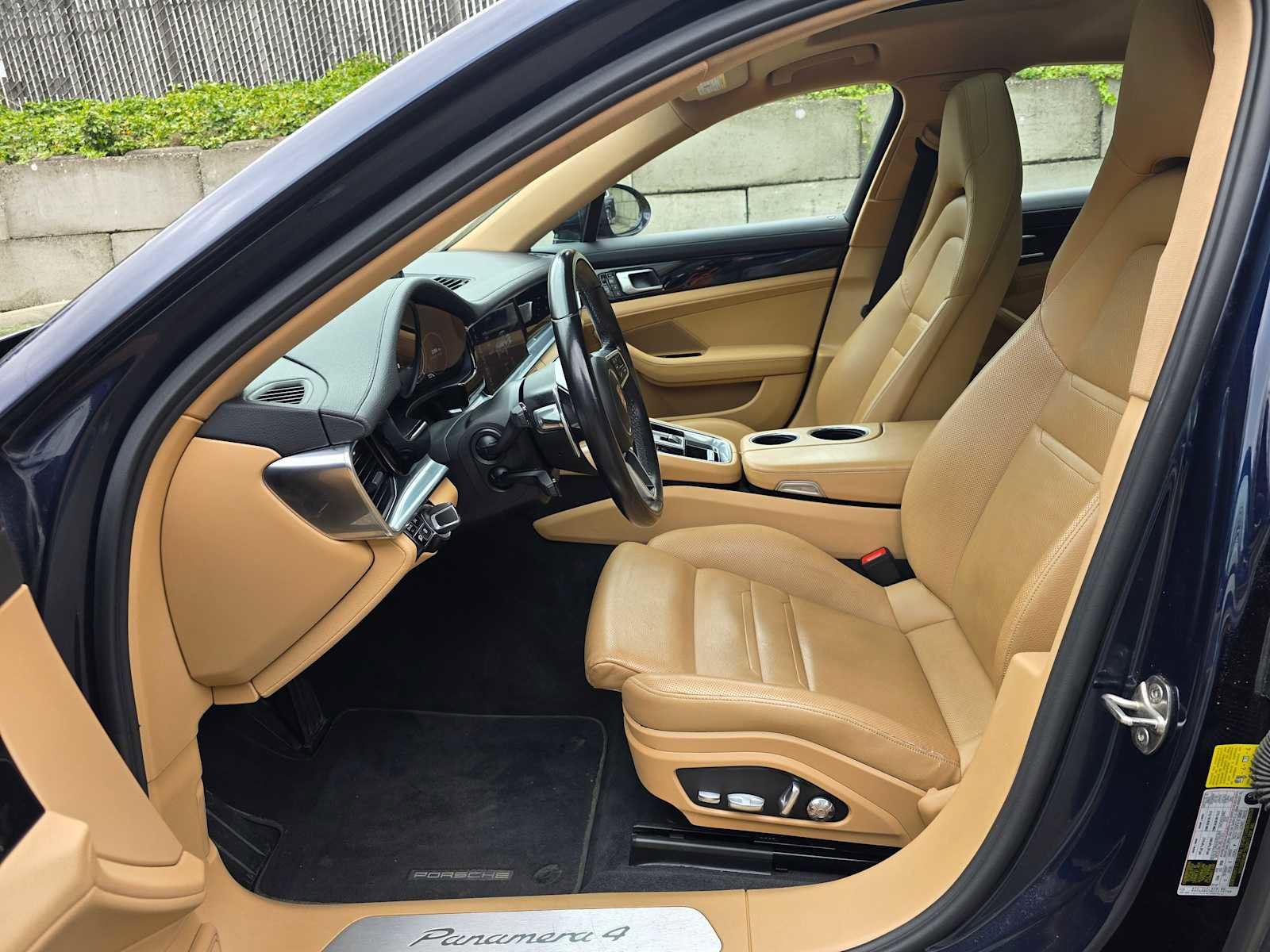 Used 2020 Porsche Panamera 4 AWD/4WD image 20