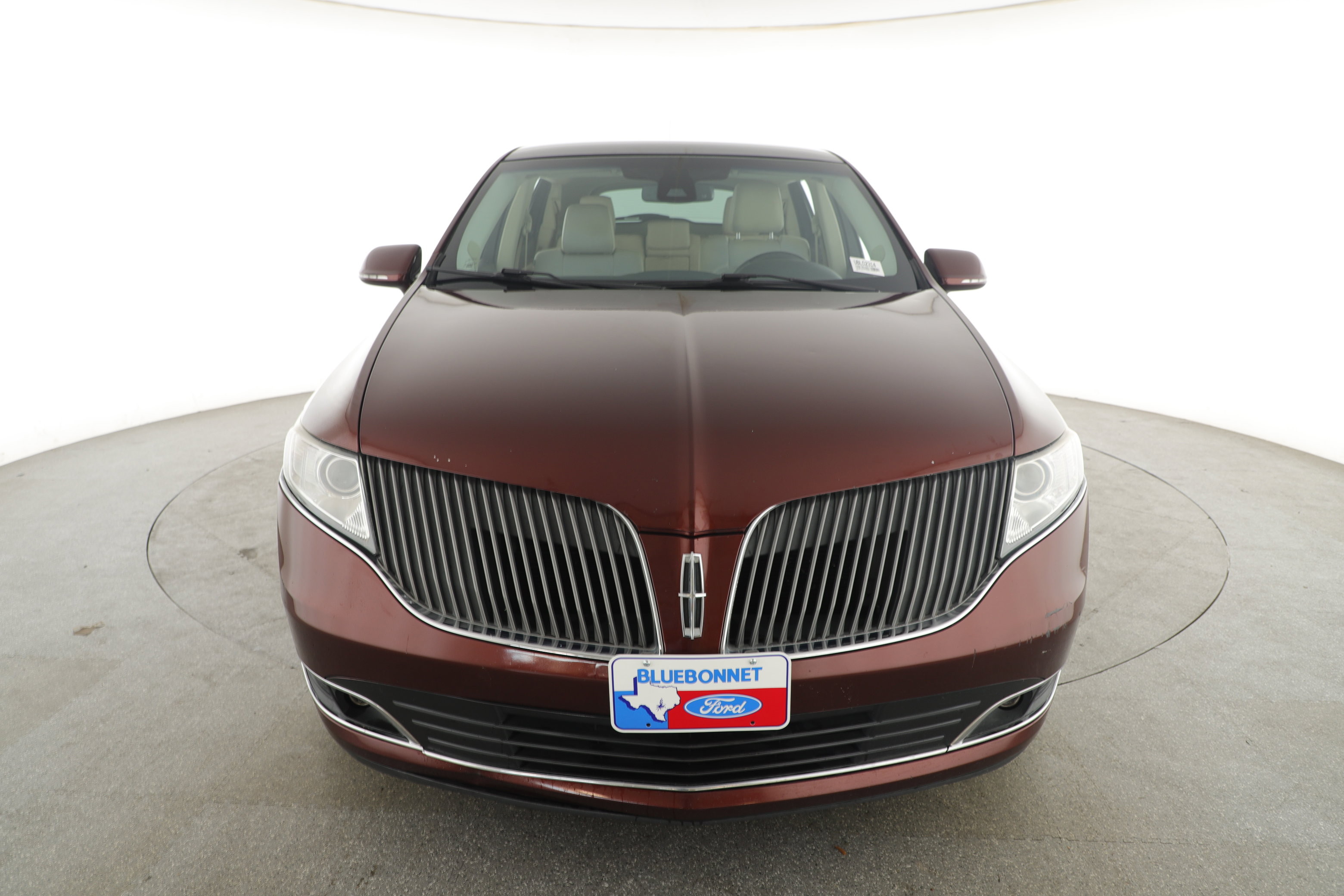 Used 2016 Lincoln MKT AWD w/ Equipment Group 201A image 2
