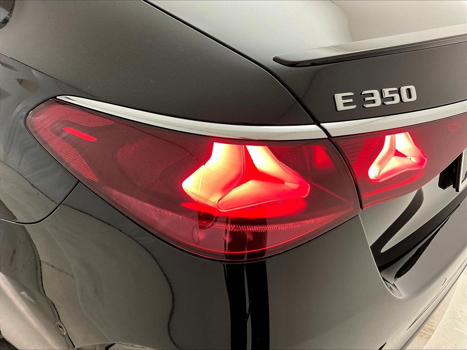New 2026 Mercedes-Benz E 350 4MATIC Sedan image 14
