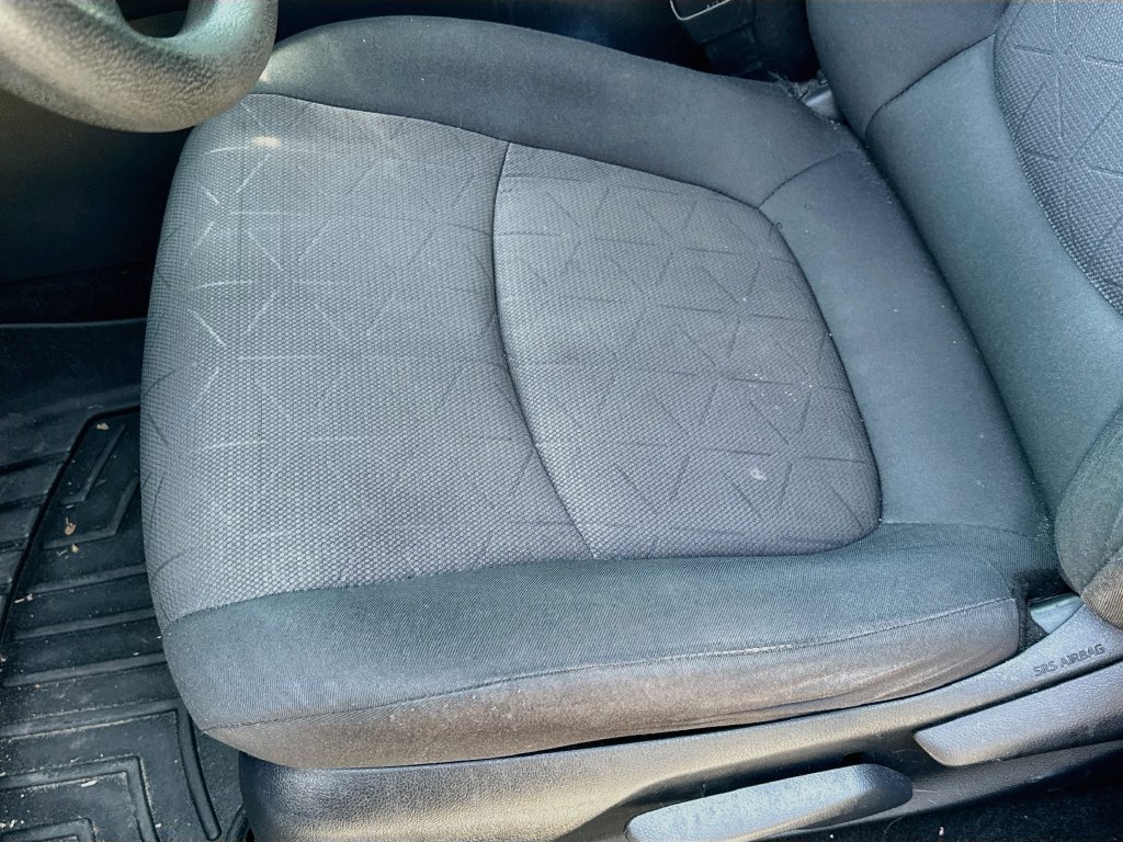 Used 2019 Toyota RAV4 XLE FWD image 19