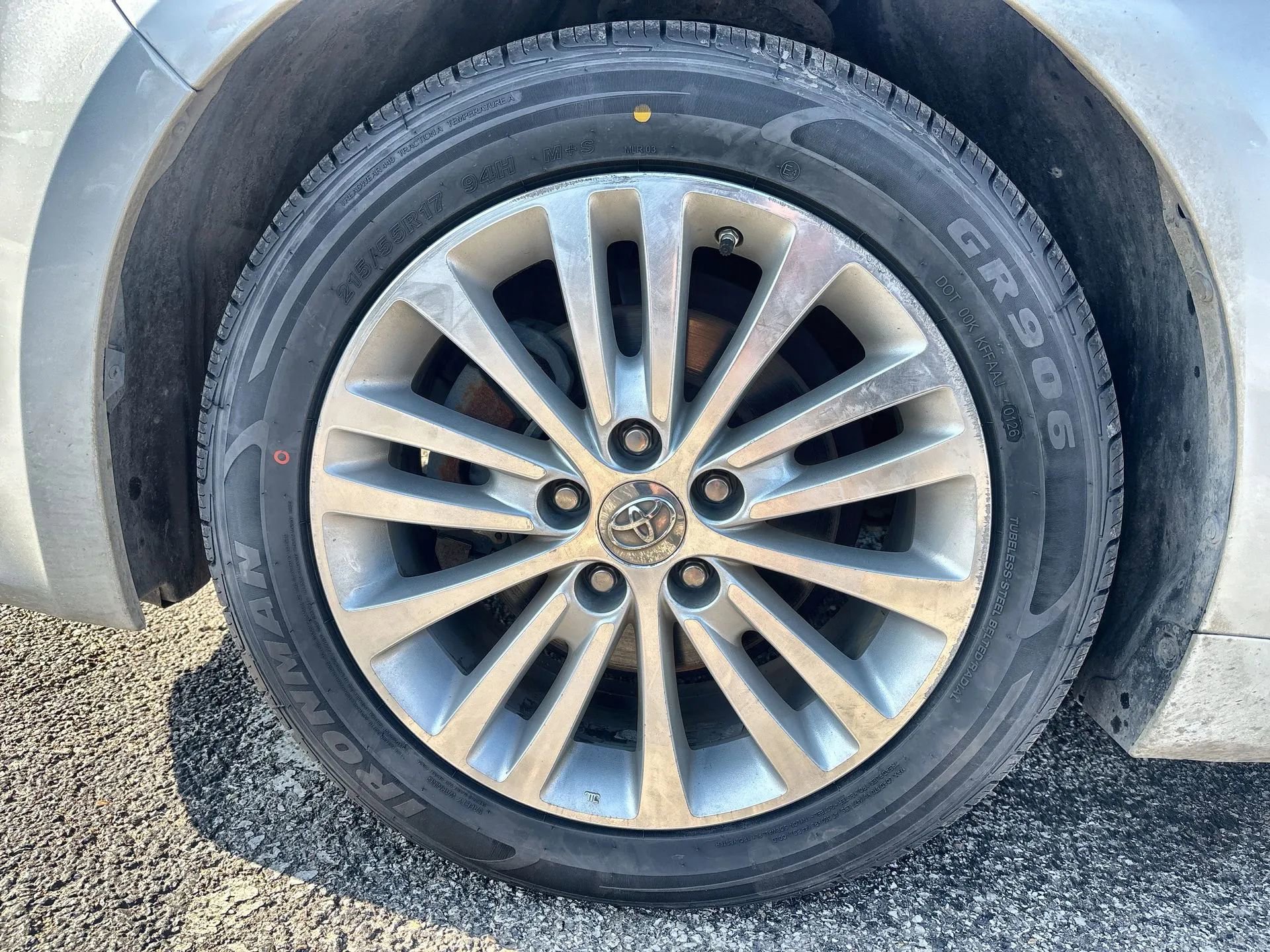 Used 2014 Toyota Avalon Limited w/ Technology Package image 19