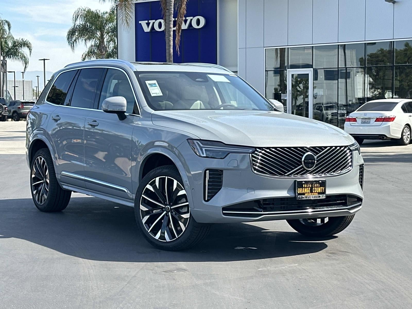 New 2026 Volvo XC90 B6 Ultra w/ Protection Package AWD/4WD image 1