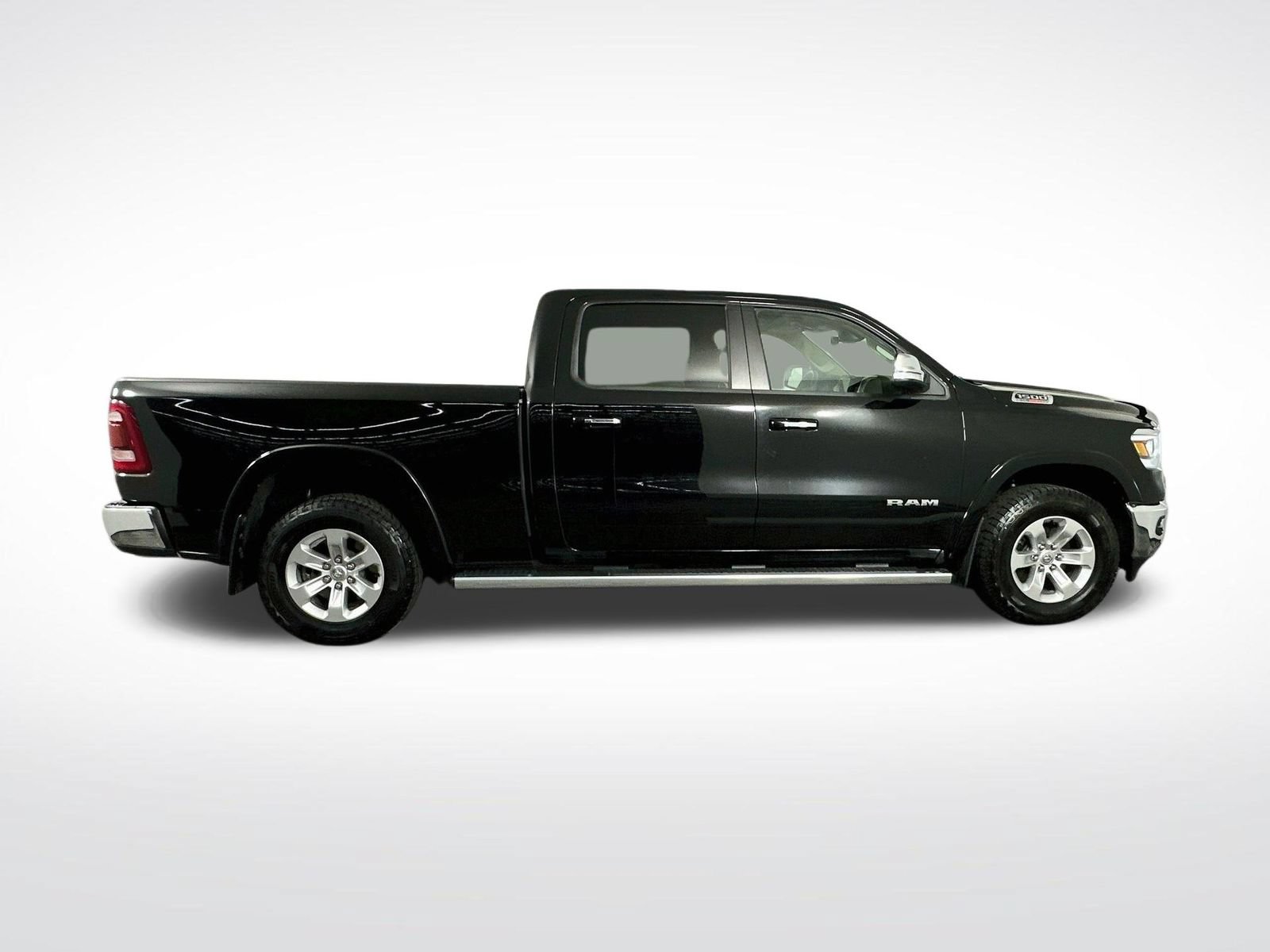 Used 2021 RAM 1500 Laramie AWD/4WD image 9