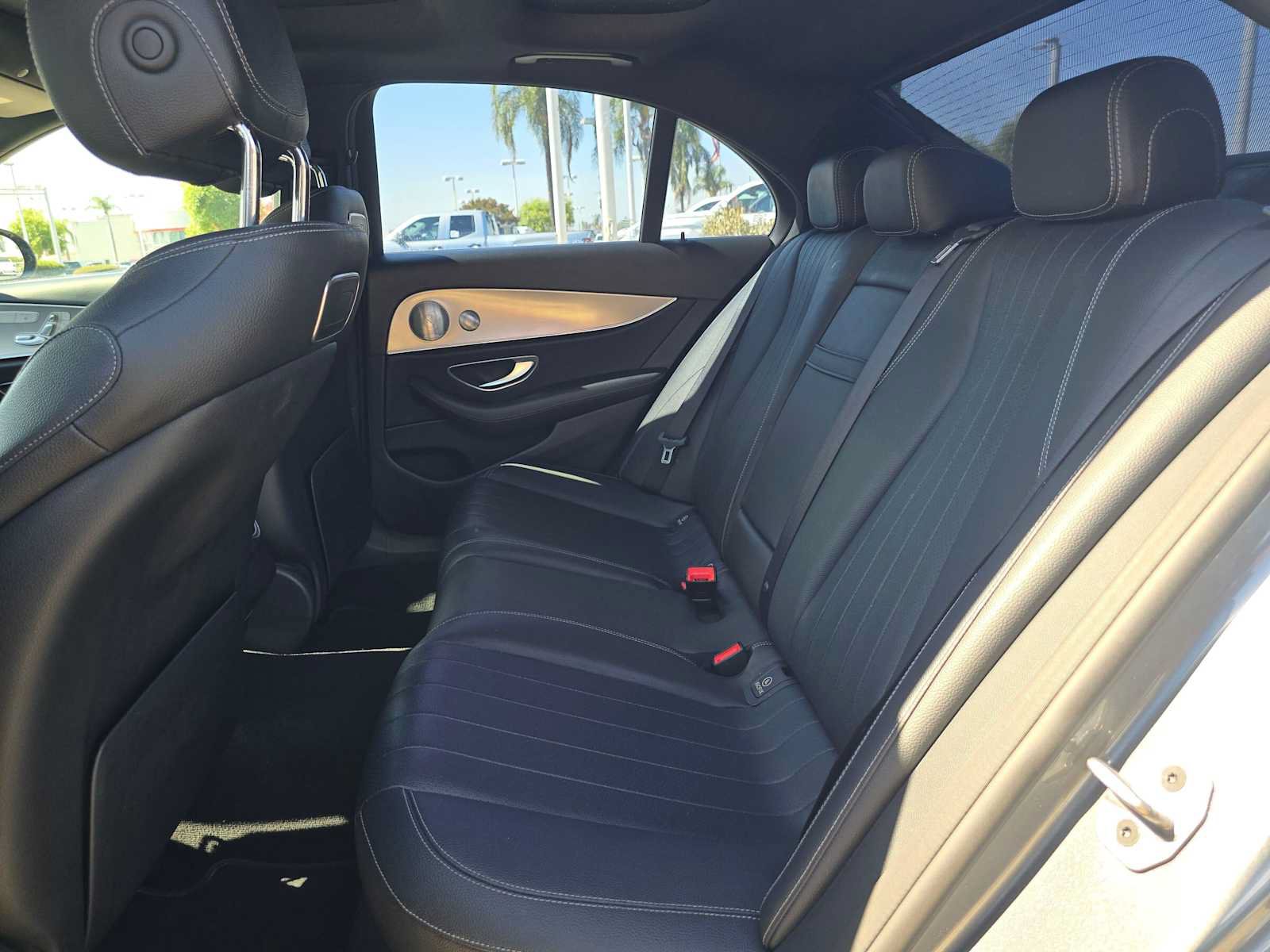 Used 2018 Mercedes-Benz E 300 image 16