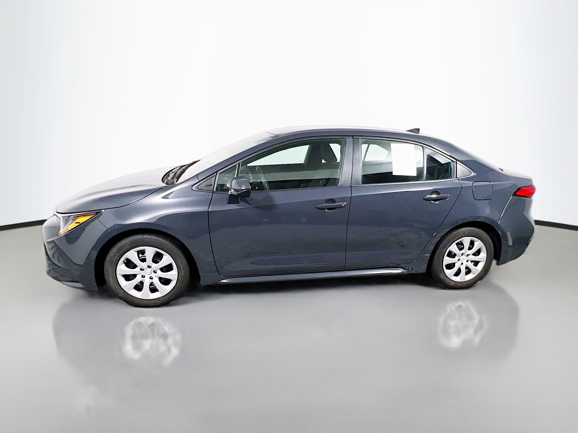 Used 2024 Toyota Corolla LE FWD image 9