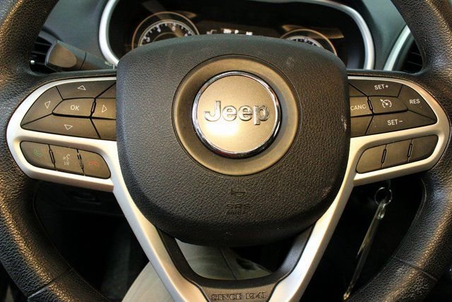 Used 2017 Jeep Cherokee Sport image 20