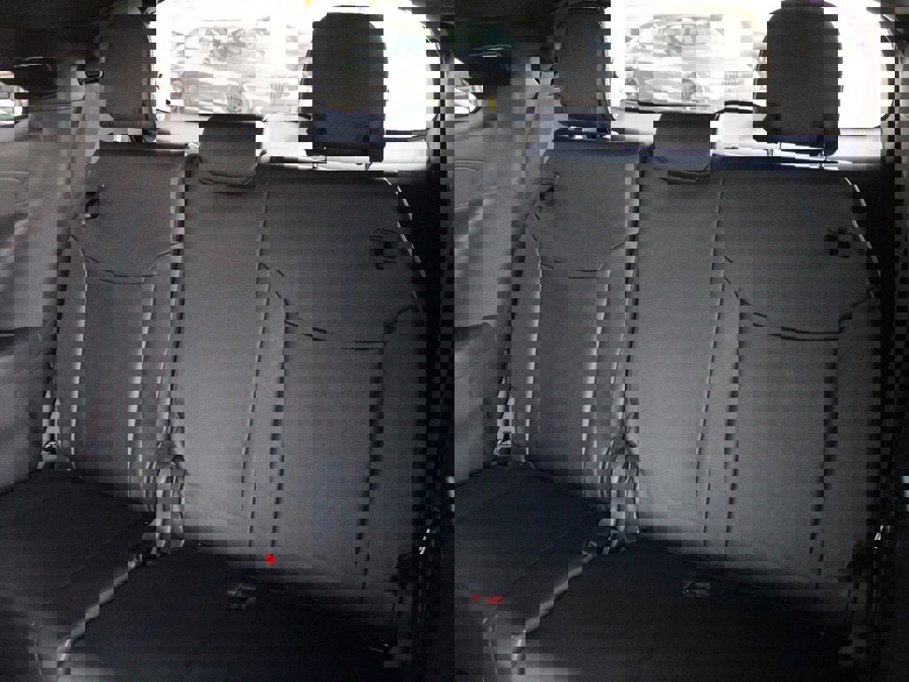 Used 2025 Toyota Sienna XLE Woodland Edition image 34