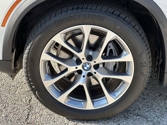 Used 2026 BMW X5 xDrive40i w/ Premium Package AWD/4WD image 13