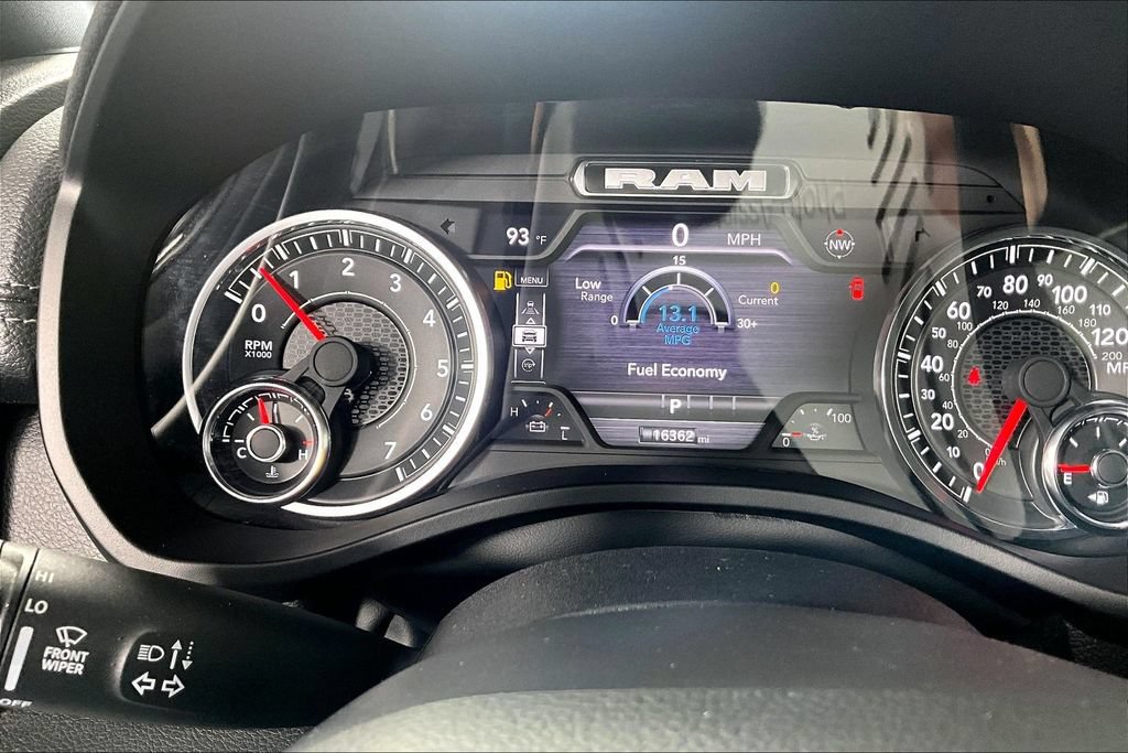 Used 2025 RAM 1500 Laramie AWD/4WD image 20