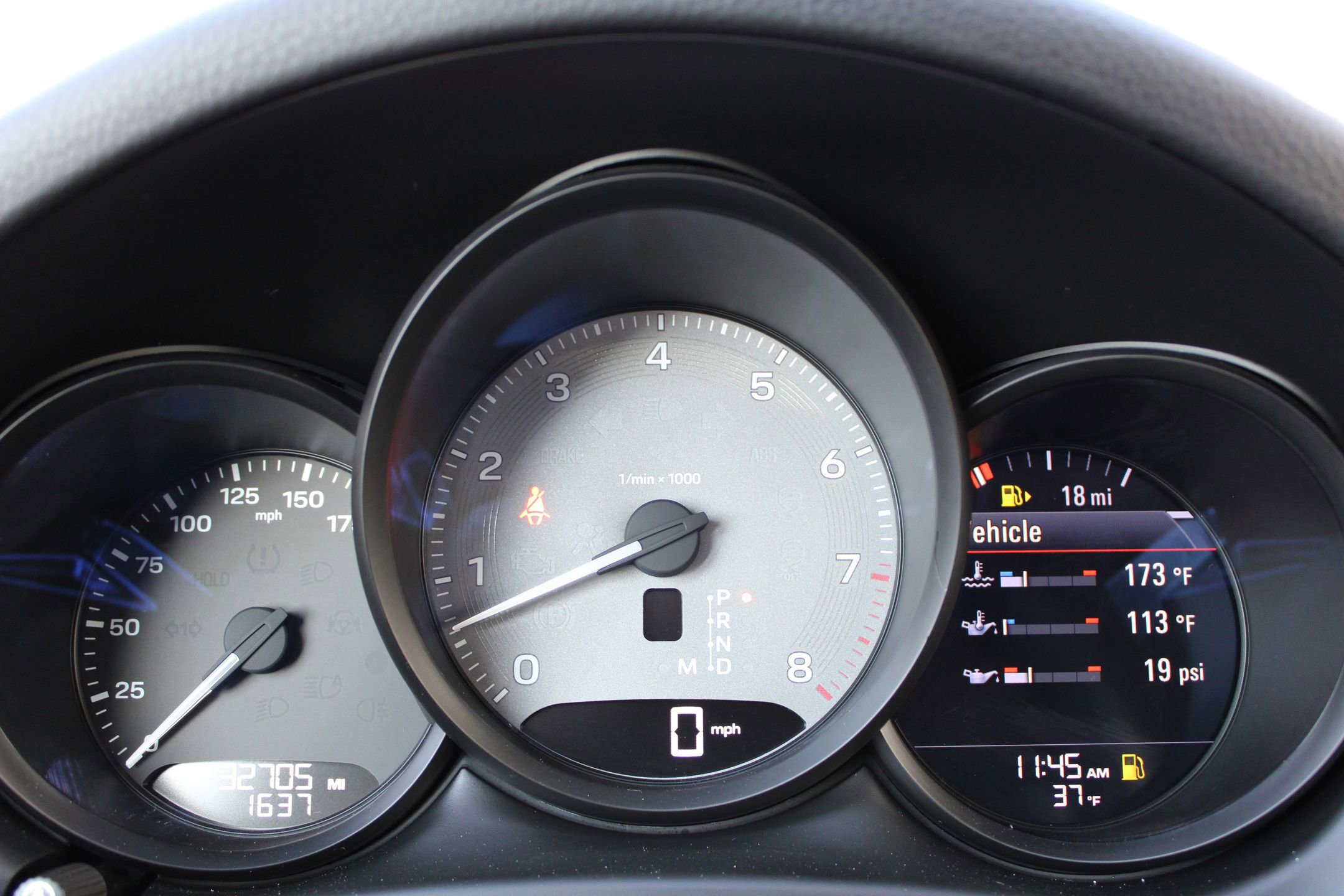 Certified 2022 Porsche Macan S image 17