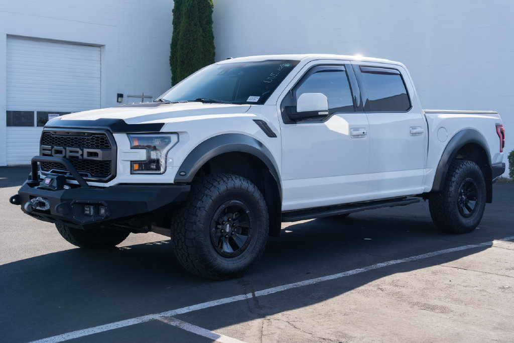 Used 2018 Ford F150 Raptor w/ Equipment Group 802A Luxury AWD/4WD image 3