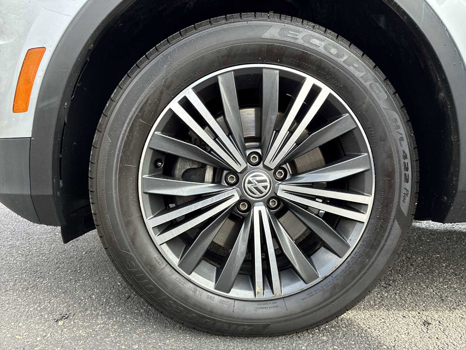 Used 2019 Volkswagen Tiguan SEL AWD/4WD image 19