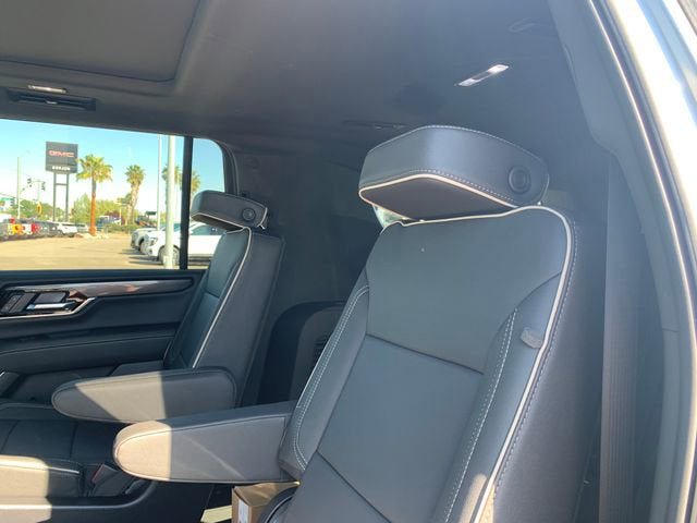 New 2026 GMC Yukon XL Elevation w/ Elevation Premium Package AWD/4WD image 14