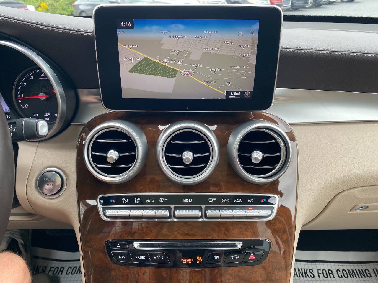 Used 2016 Mercedes-Benz GLC 300 4MATIC image 15