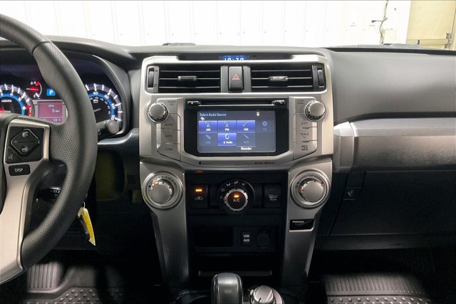 Used 2019 Toyota 4Runner SR5 Premium AWD/4WD image 6