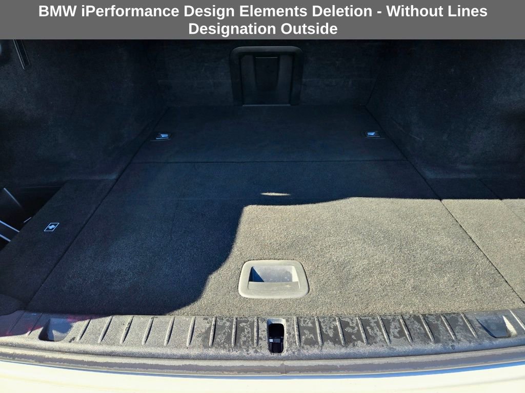 Used 2018 BMW 740e xDrive w/ M Sport Package image 22