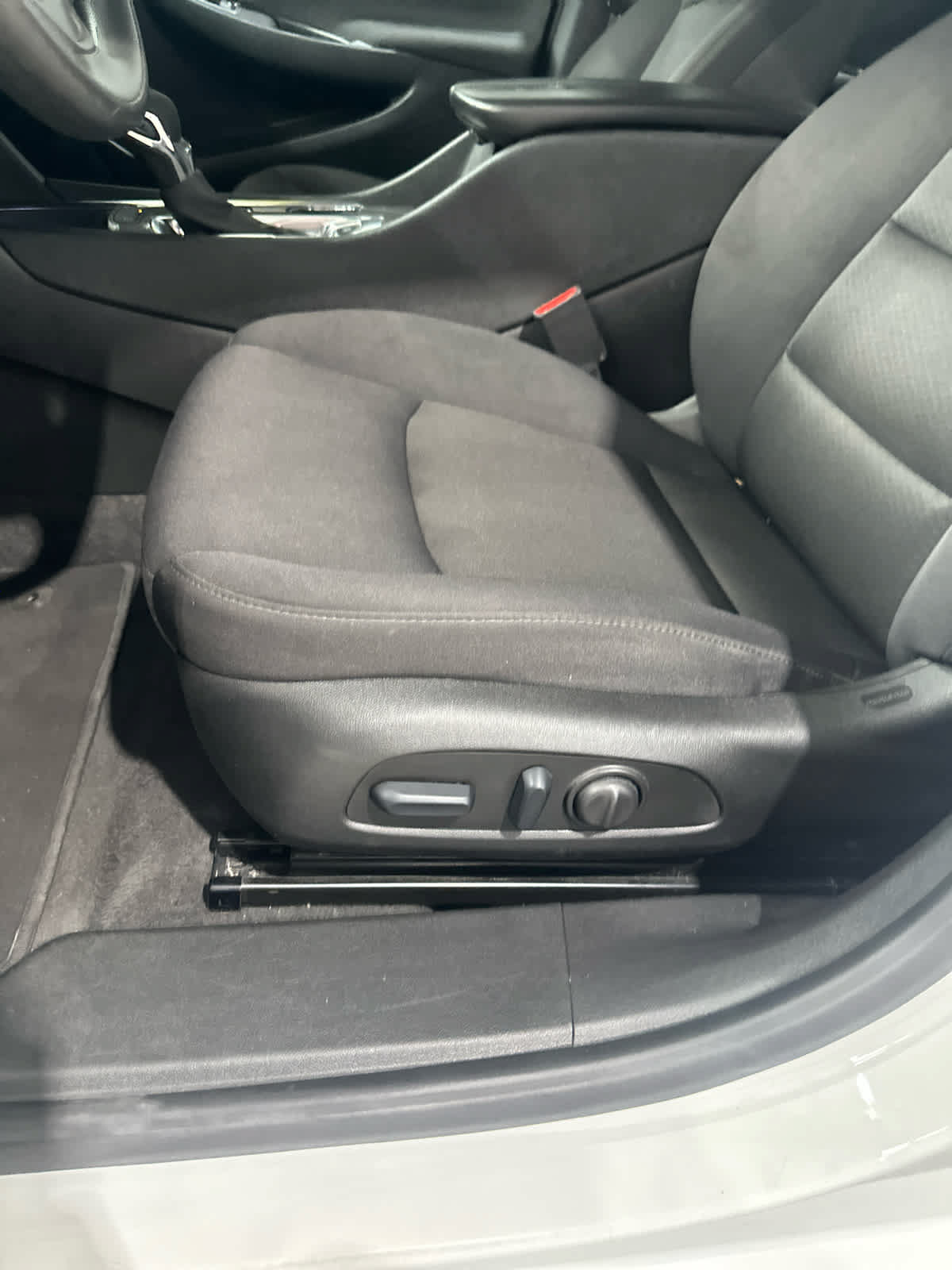Used 2024 Chevrolet Malibu LT FWD image 13