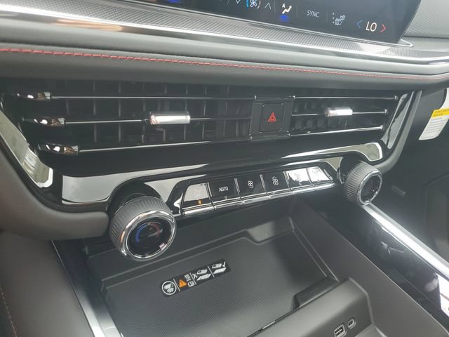 New 2026 Chevrolet Suburban RST w/ RST Capability Package AWD/4WD image 27
