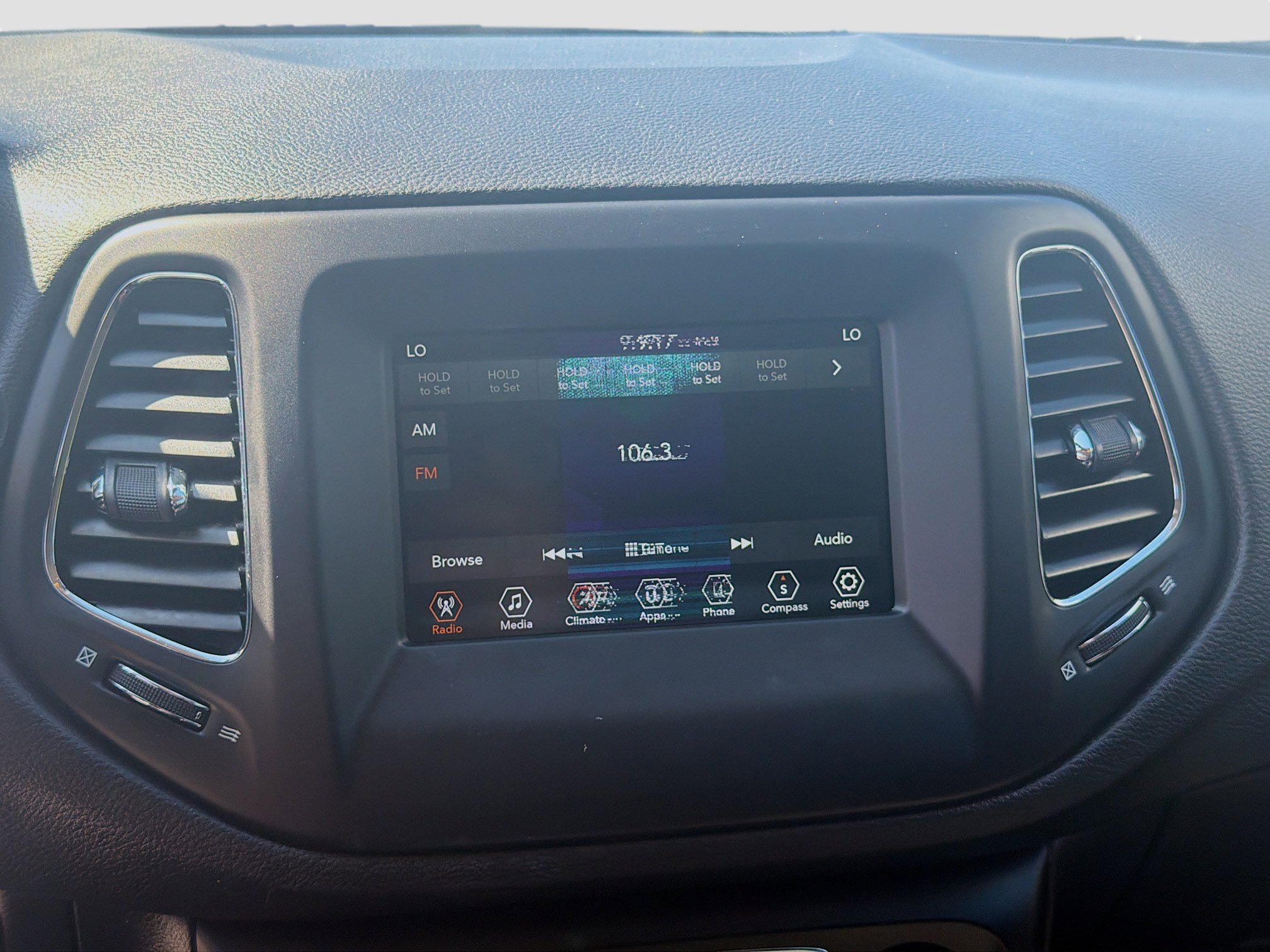 Used 2019 Jeep Compass Sport FWD image 15