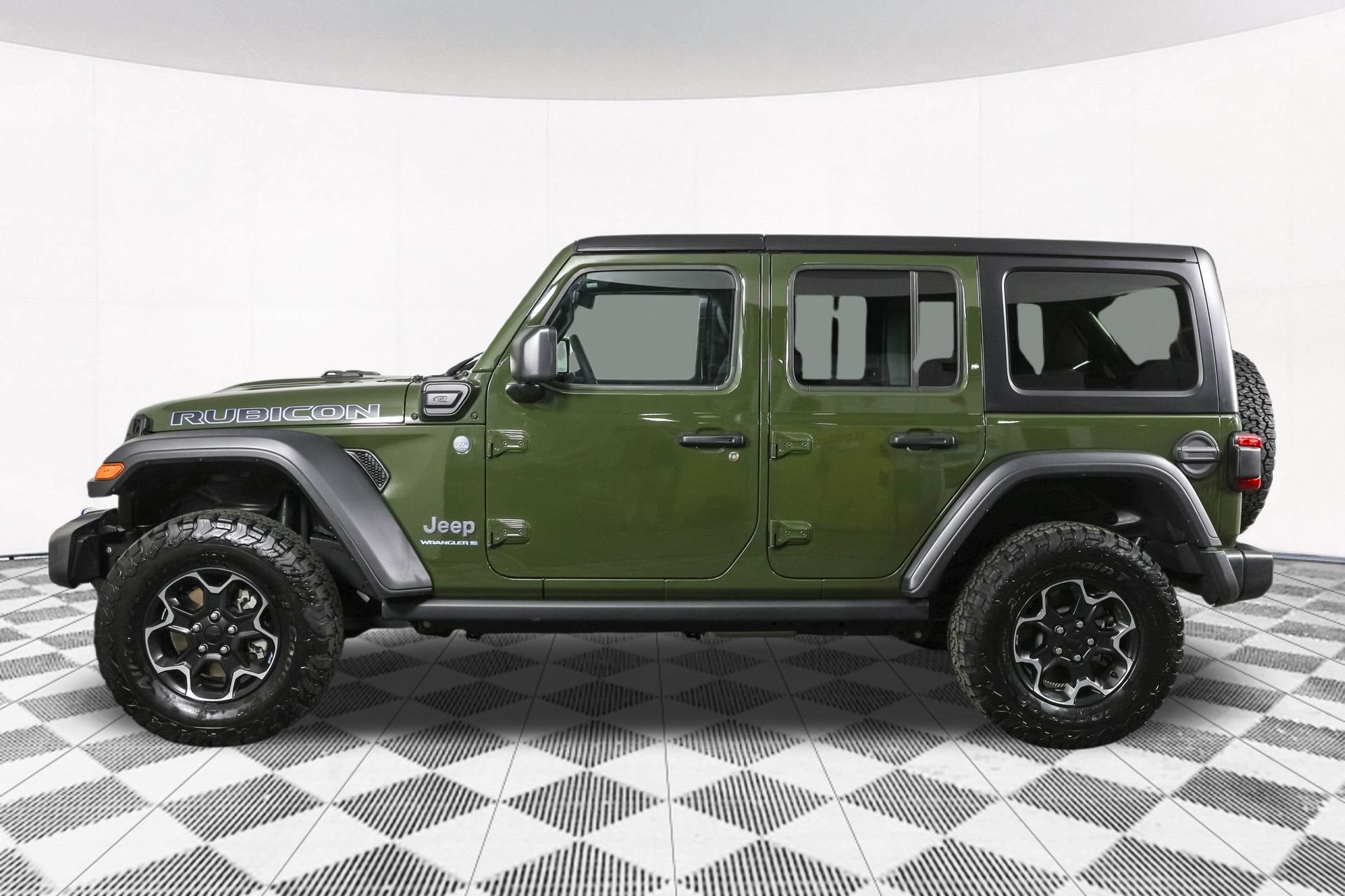 Used 2023 Jeep Wrangler Unlimited Rubicon 4xe AWD/4WD image 19