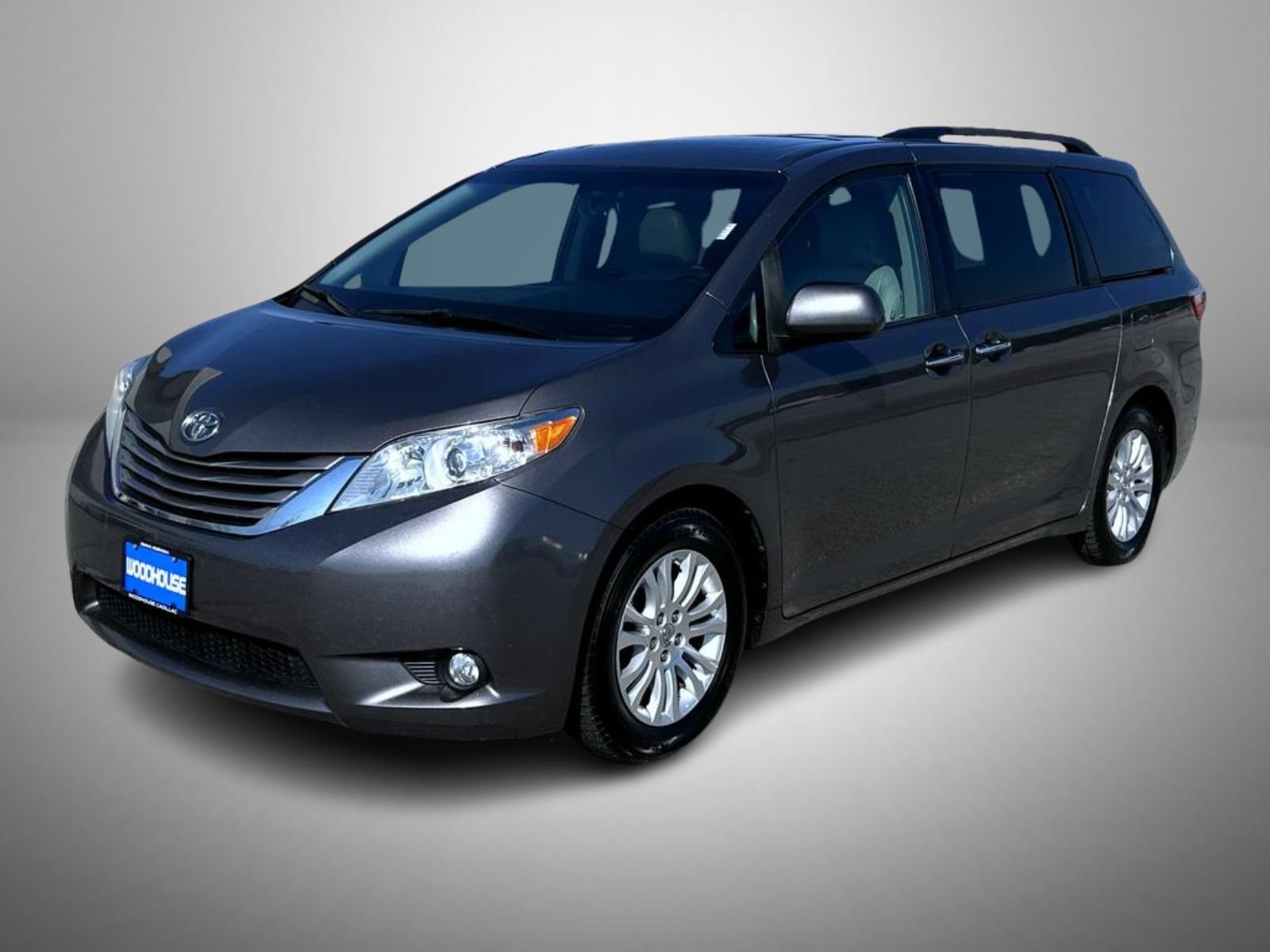 Used 2015 Toyota Sienna XLE w/ XLE Navigation Package