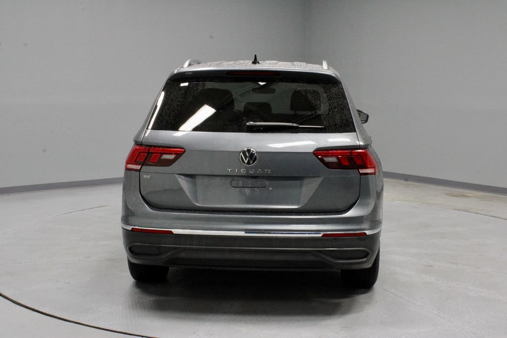 Used 2024 Volkswagen Tiguan SE FWD image 10