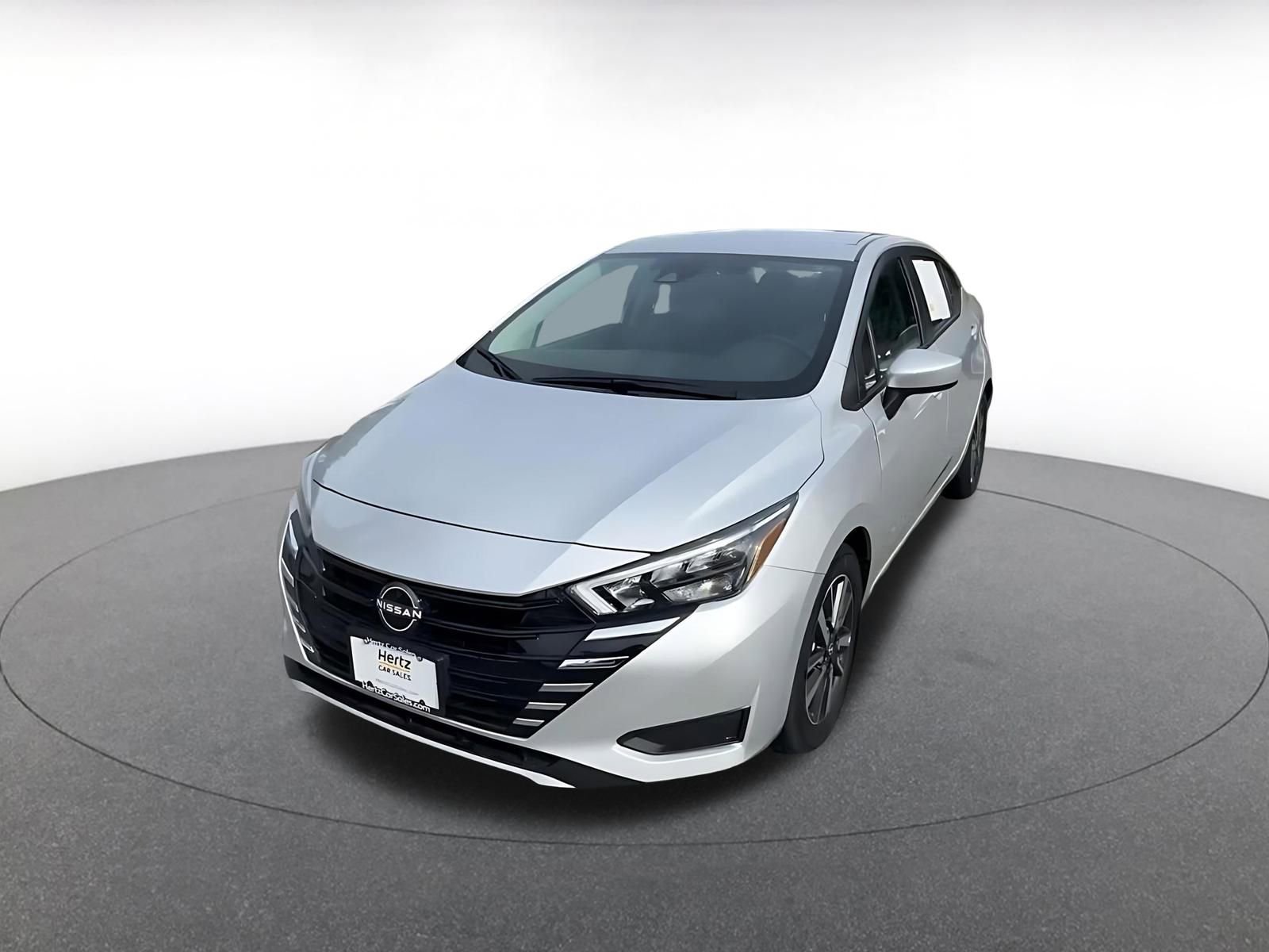 Used 2025 Nissan Versa SV FWD image 7