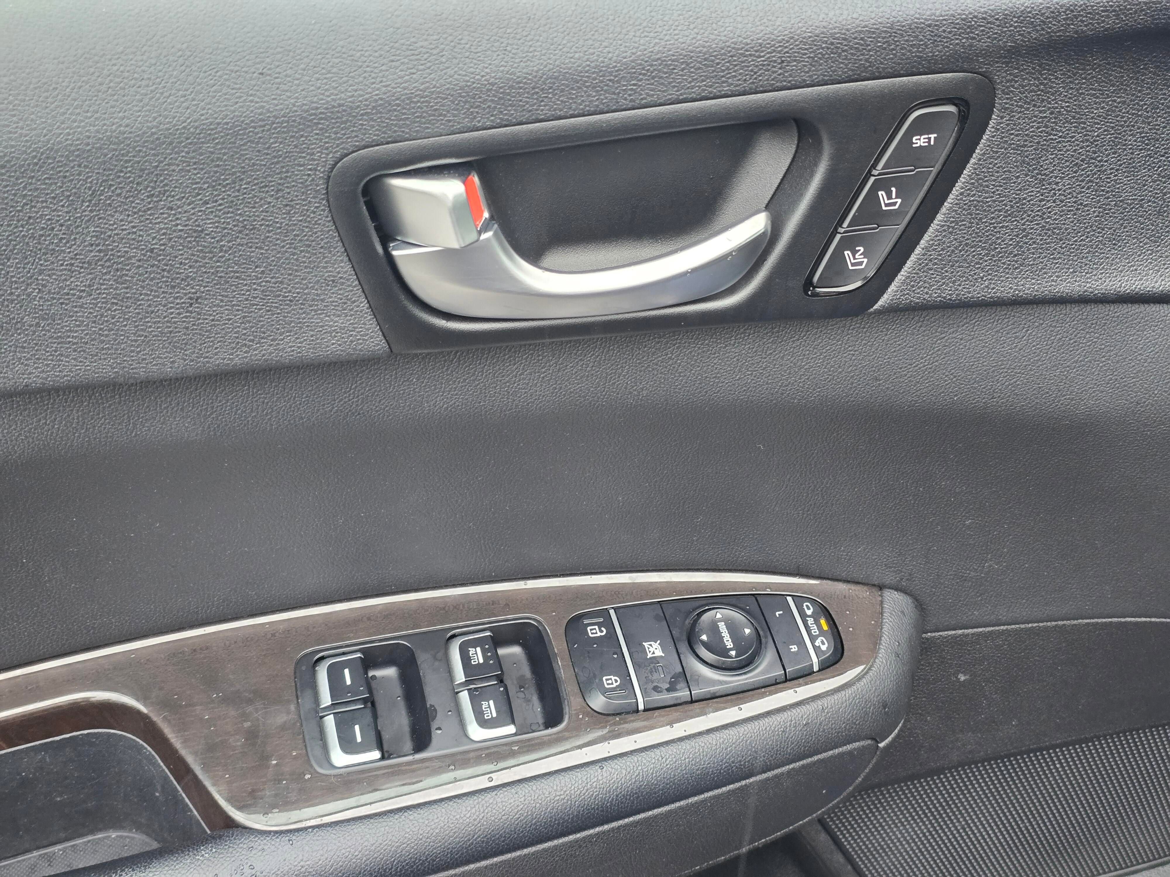 Used 2018 Kia Optima EX image 26