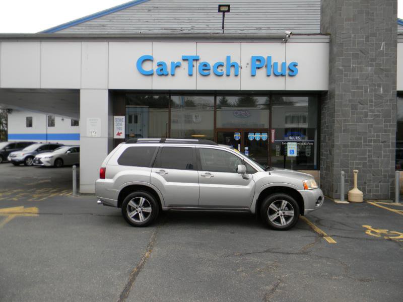 Used 2011 Mitsubishi Endeavor SE image 5