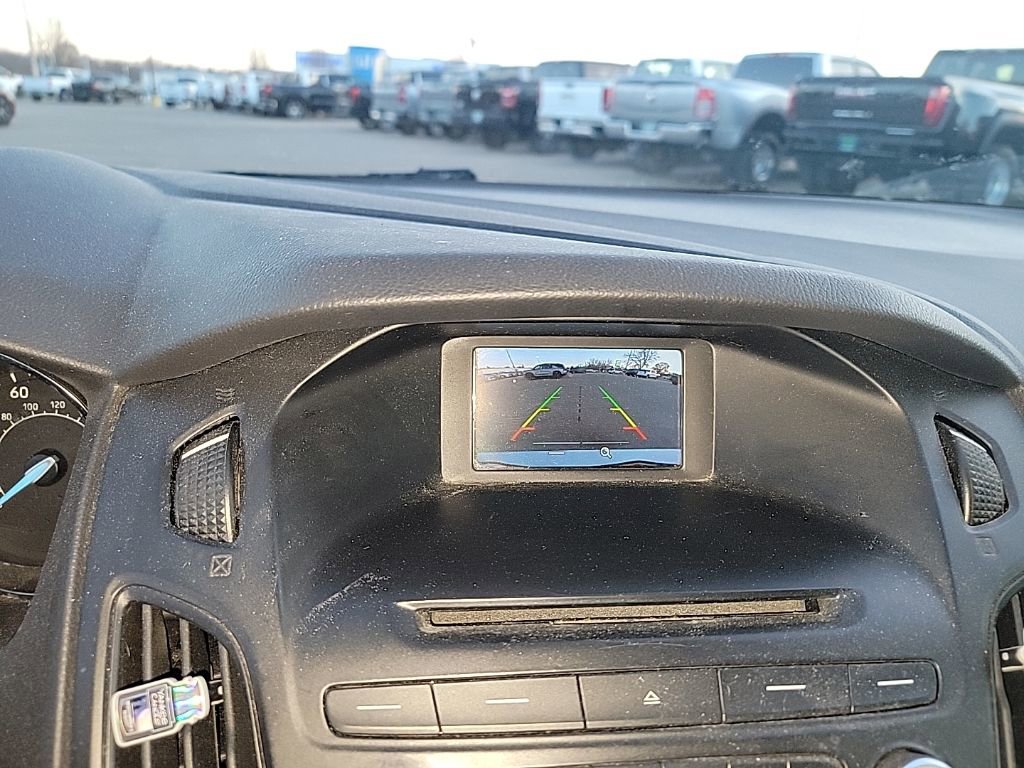 Used 2017 Ford Focus SE image 32