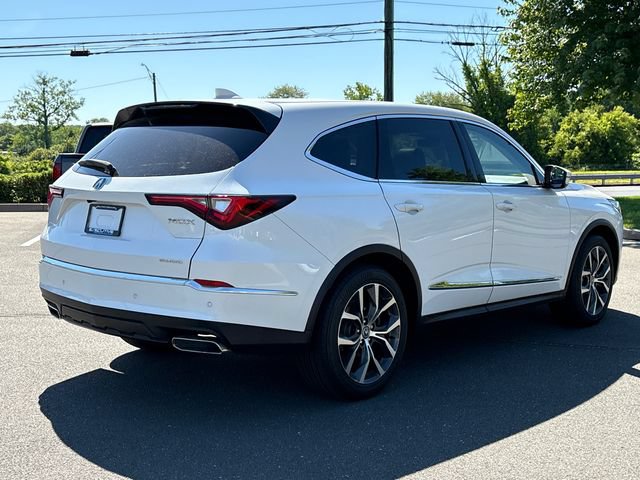 Certified 2023 Acura MDX SH-AWD w/ Technology Package image 4