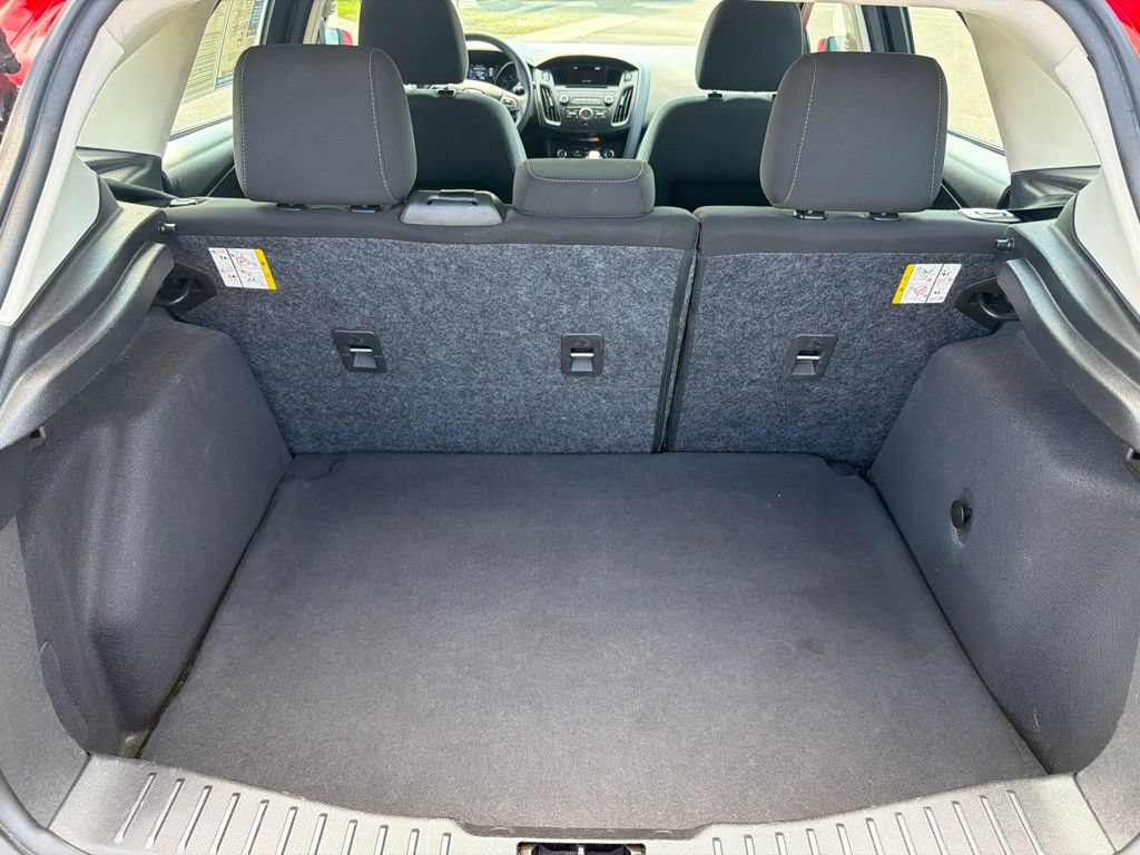 Used 2015 Ford Focus SE FWD image 15