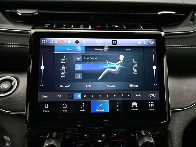 Used 2023 Jeep Grand Cherokee Overland w/ Advanced Protech Group III image 27