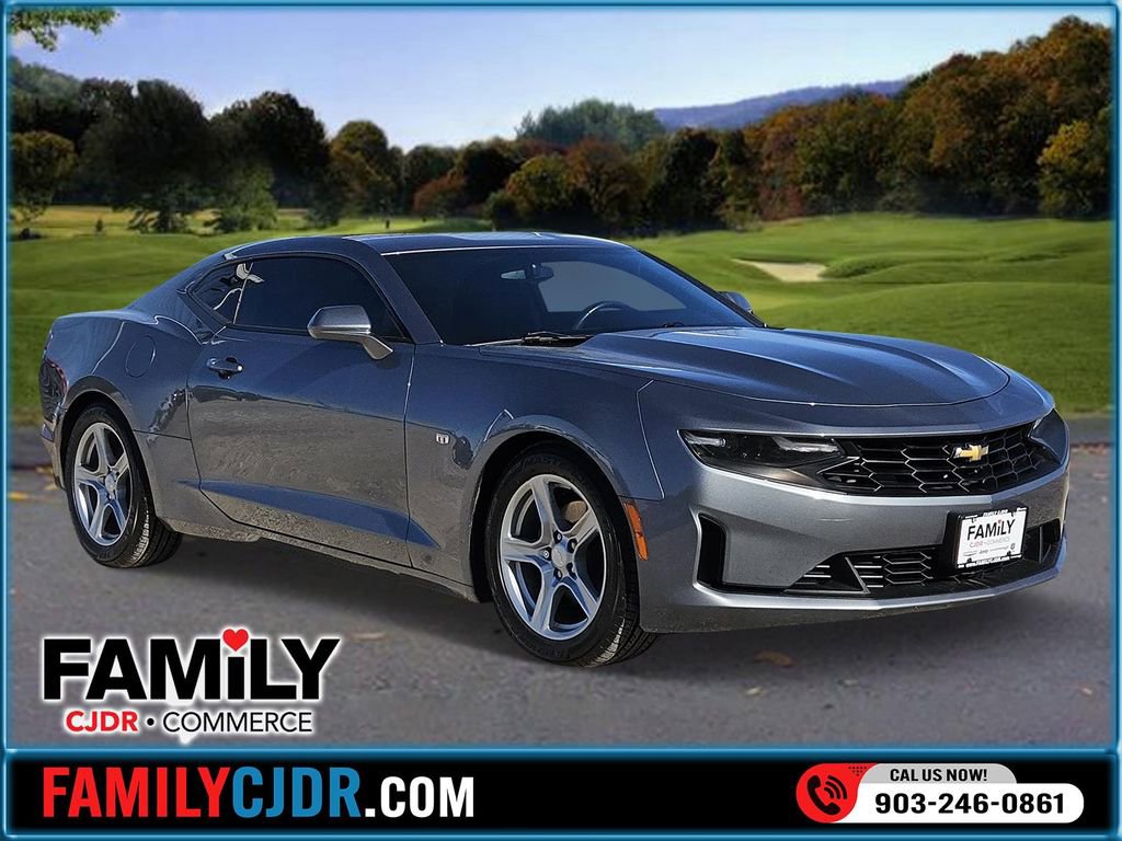 Used 2021 Chevrolet Camaro LT image 1