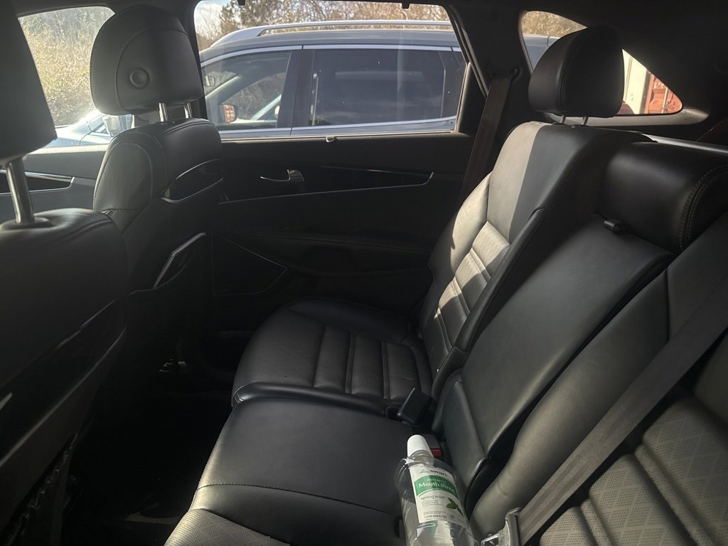 Used 2017 Kia Sorento SX image 12