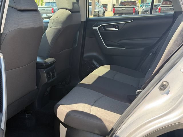 Used 2022 Toyota RAV4 XLE w/ Convenience Package AWD/4WD image 18