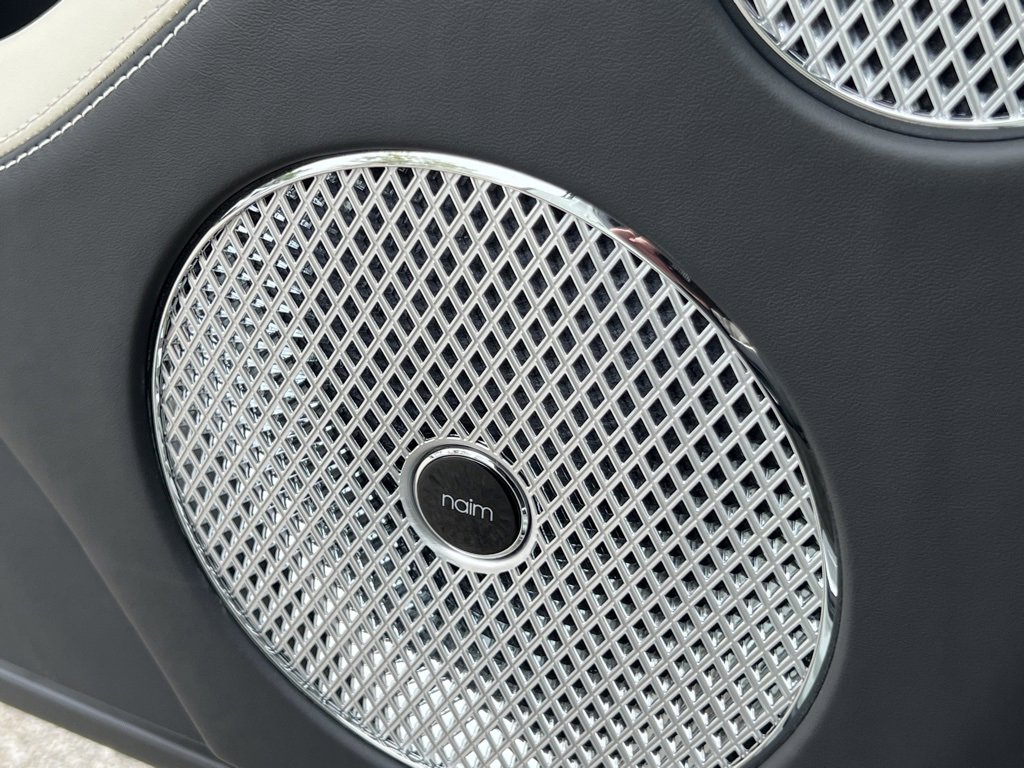 Used 2023 Bentley Bentayga Speed image 40