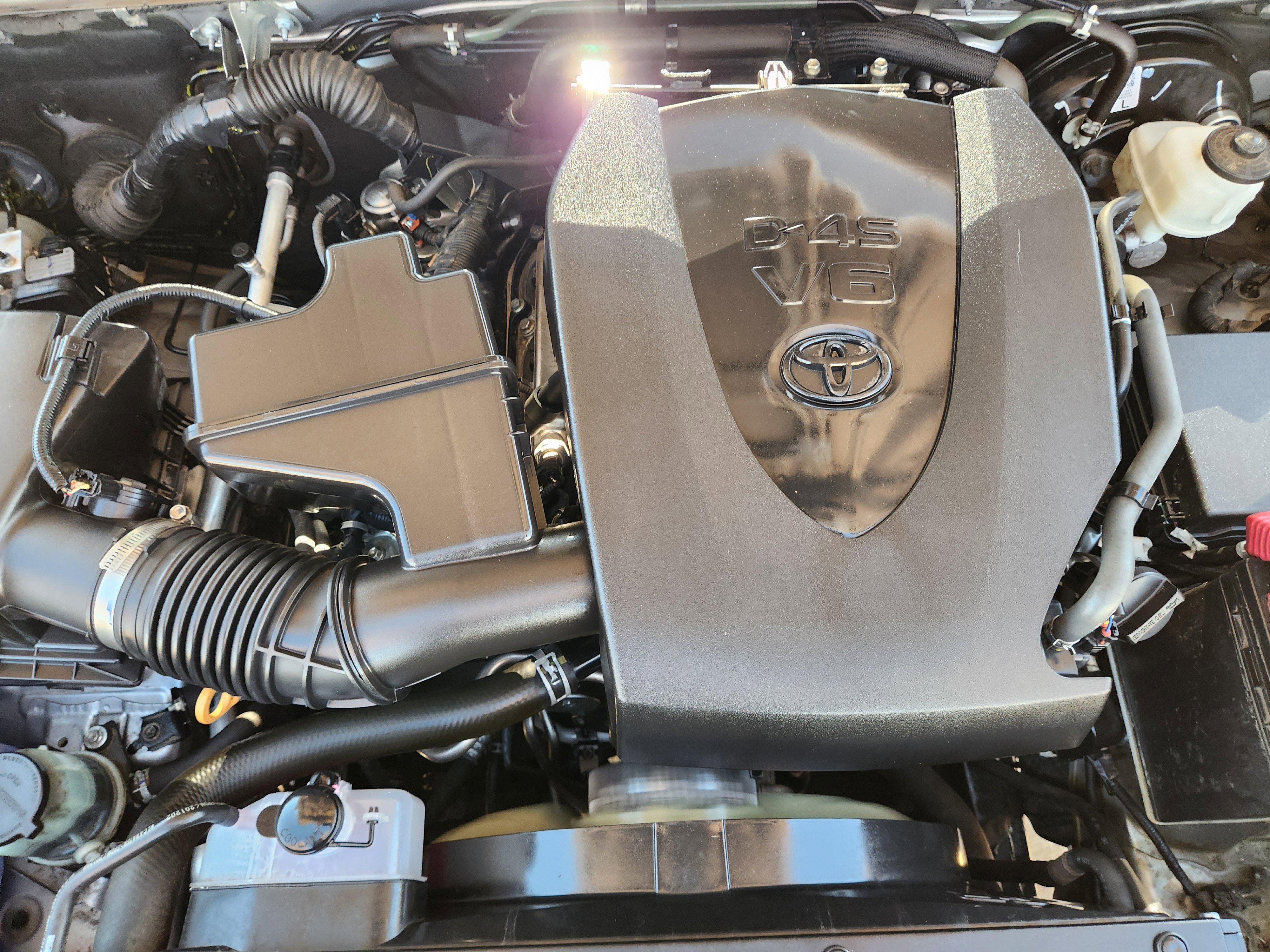 Used 2021 Toyota Tacoma SR image 39