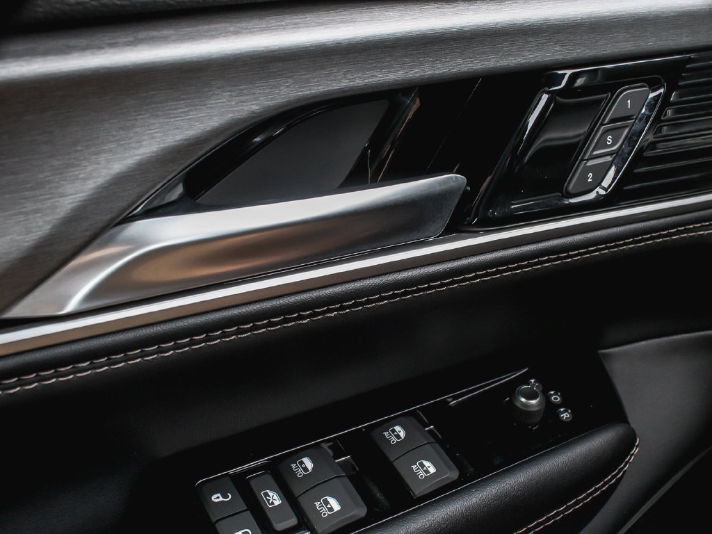 Used 2025 Jeep Wagoneer 4WD image 10