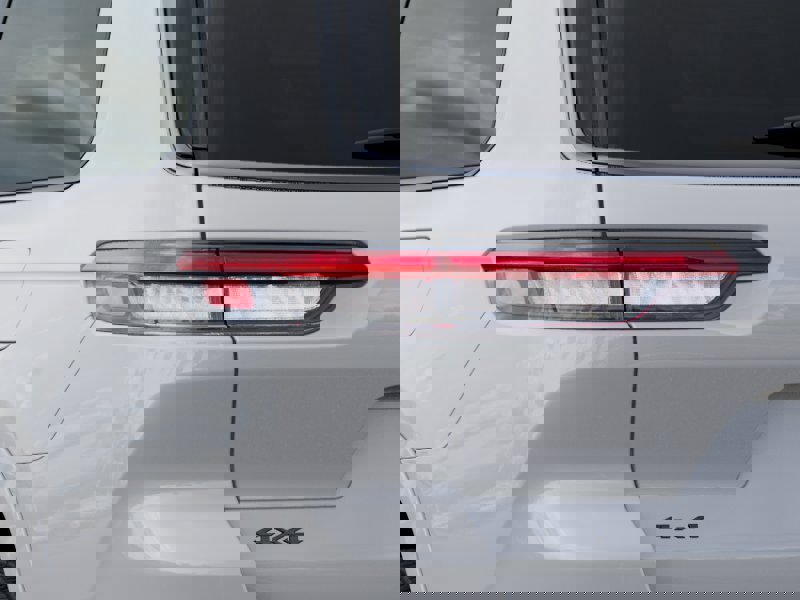 New 2026 Jeep Grand Cherokee L Summit image 6