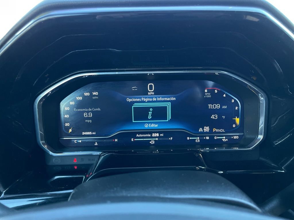 Used 2025 Chevrolet Silverado 3500 LTZ w/ LTZ Premium Package image 19