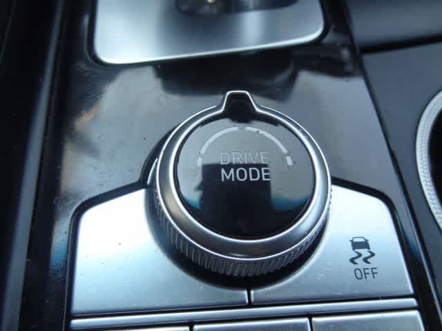 Used 2023 Genesis G70 2.0T RWD image 41