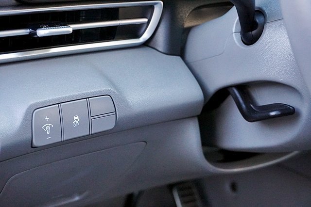 Certified 2026 Hyundai Elantra Sport FWD image 33