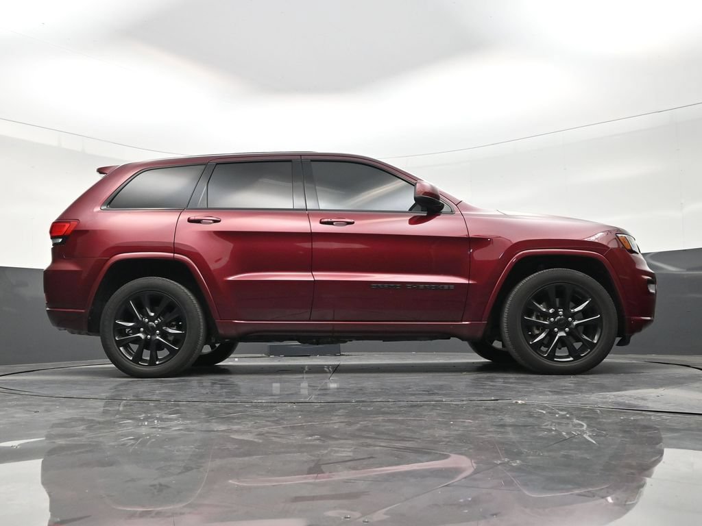 Used 2021 Jeep Grand Cherokee Laredo X RWD image 25