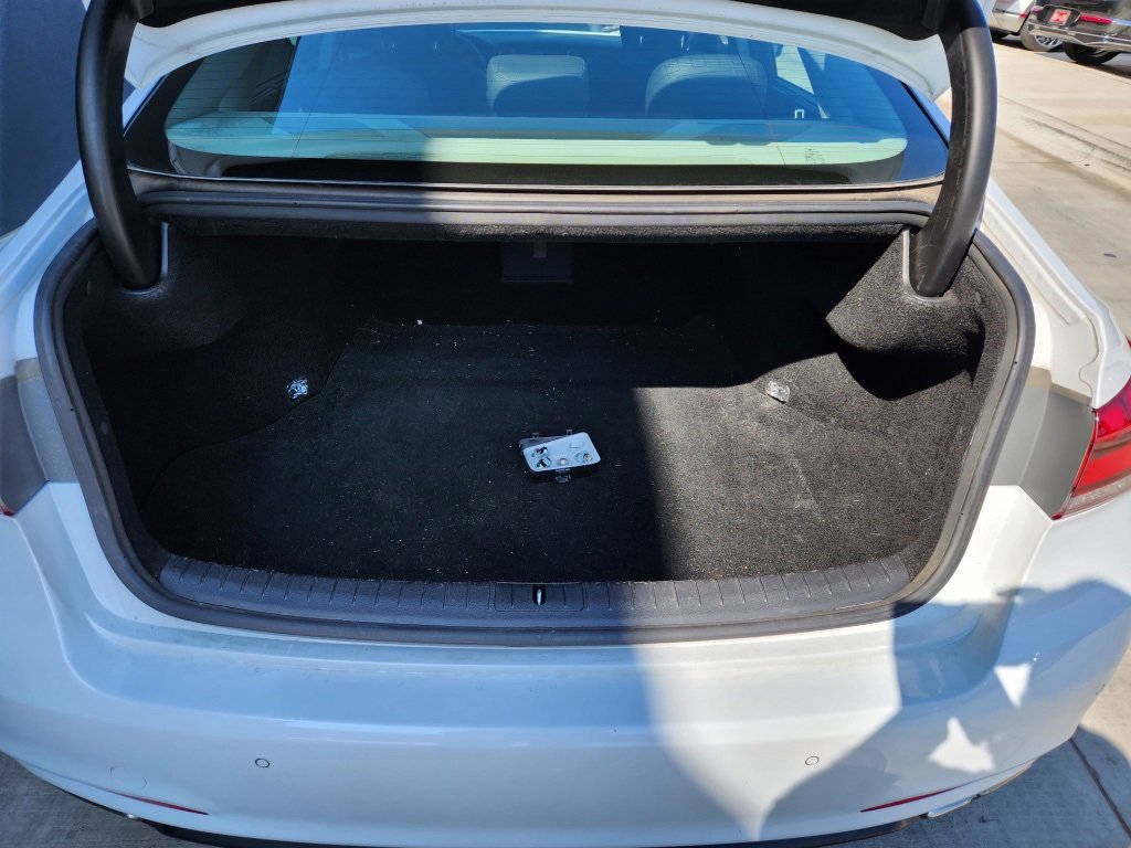 Used 2017 Genesis G80 3.8 w/ Option Group 02 image 15